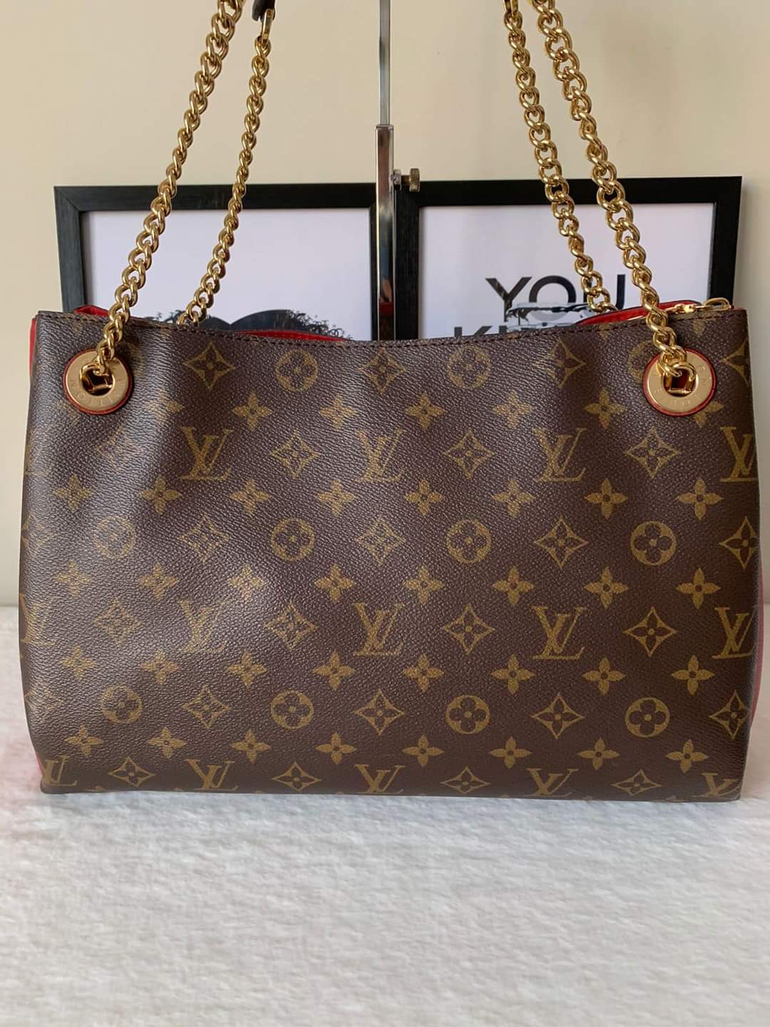WHAT'S IN MY BAG?  LOUIS VUITTON SURENE MM👜 