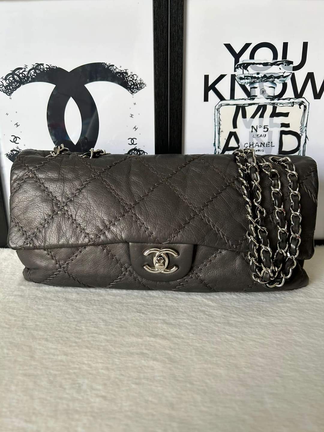 ▪️Chanel Grey Quilted Ultimate Stitch Medium Flap▪️