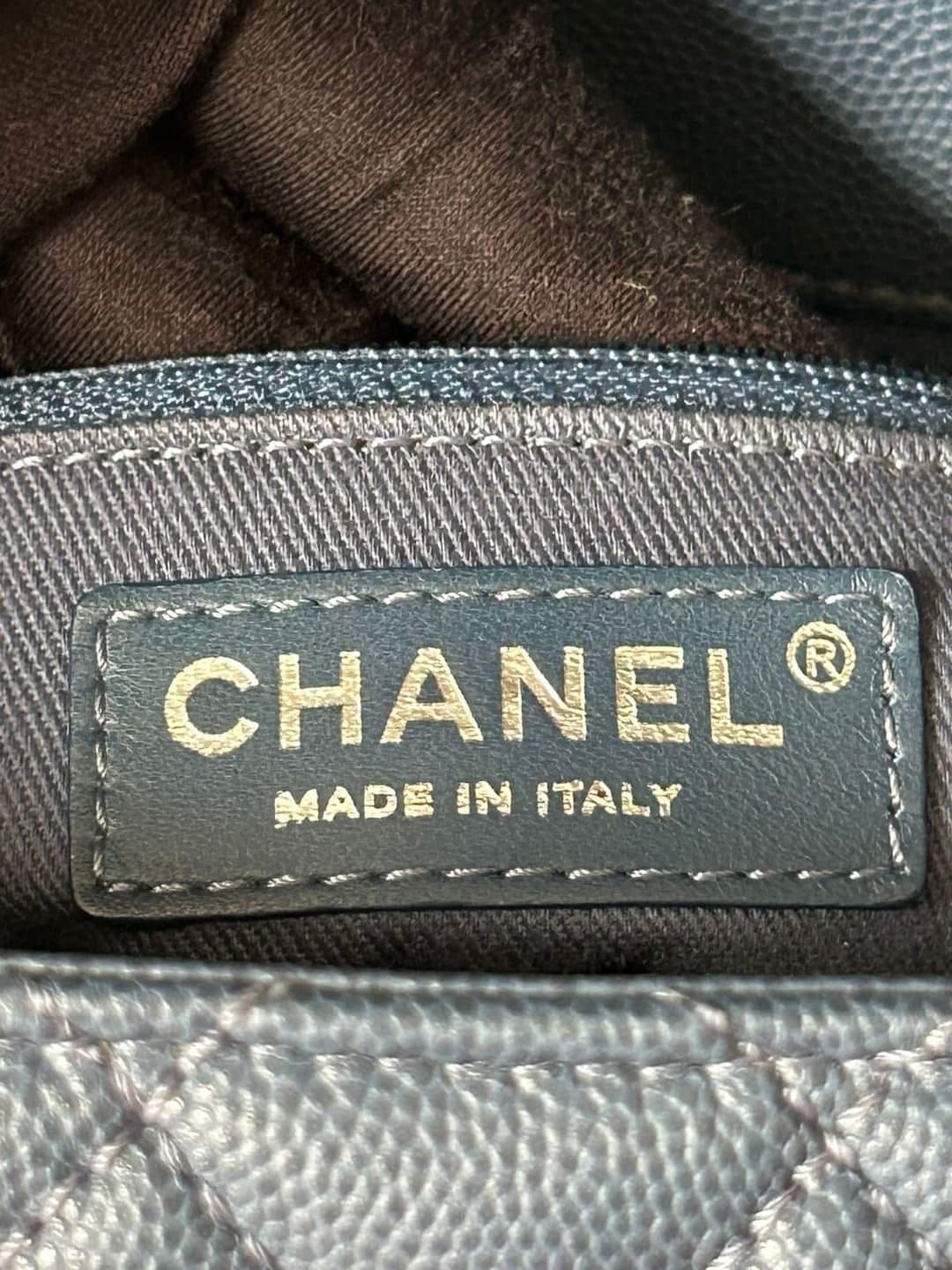 Name of this vintage bag? : r/chanel