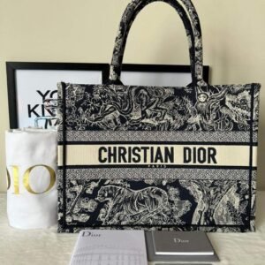 ▪️Christian Dior Medium Book Tote▪️
