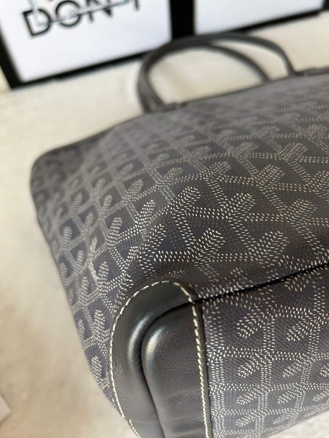 Goyard Artois PM bag – Iconics Preloved Luxury