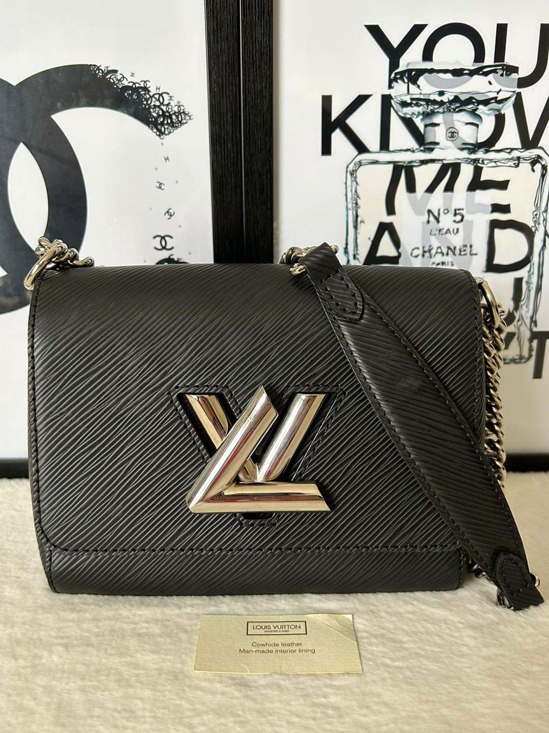 Louis Vuitton Black EPI Leather Twist PM Shoulder Bag