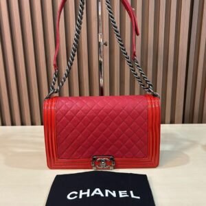 ▪️C H A N E L New Medium Boy Bag▪️