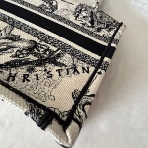 ▪️CD Small Book Tote Bag ▪️