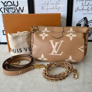 ▪️L V Multi Pochette Accessoires in Arizona Giant Monogram▪️
