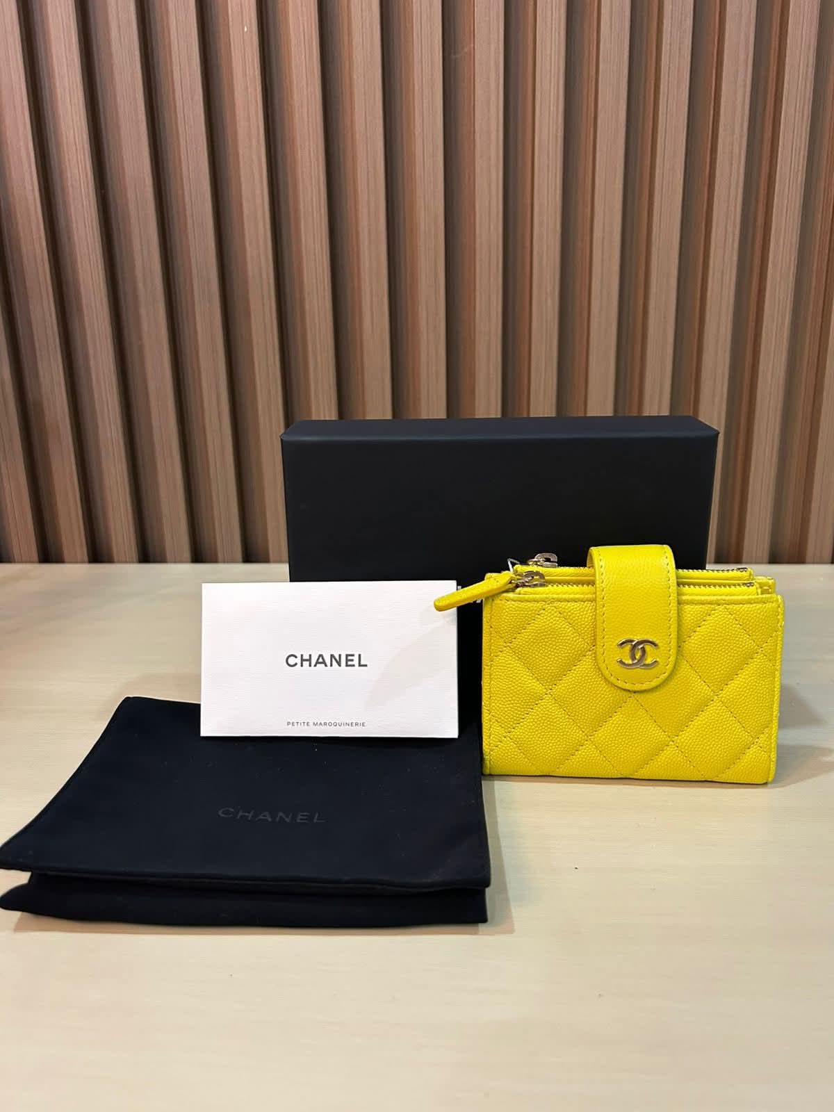 ▪️C H A N E L Bifold Compact Wallet▪️