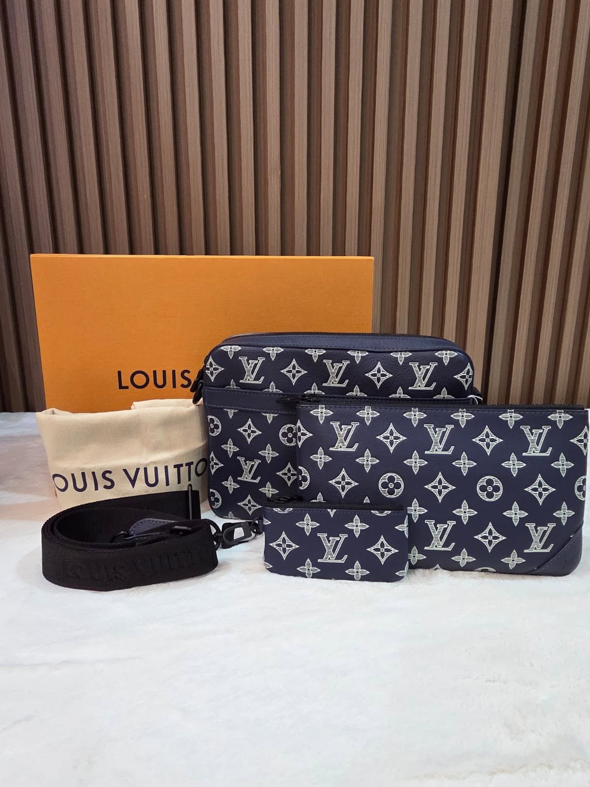 ▪️L V Trio Messenger Bag▪️