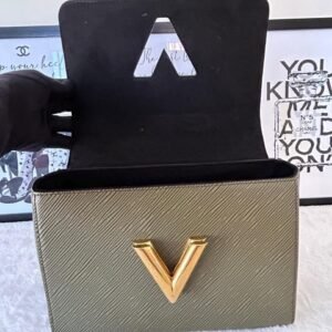 ▪️L V Twist MM Kabuki Bag  ( Limited       Edition)▪️